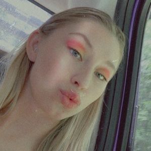 Meet your Posher, Chey